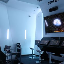 Lion's Gate Space Center - The Bridge is where you spend most of your mission. From here you control the ship to complete epic space adventures!