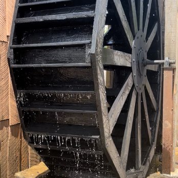 Missouri Hick Barbeque - Now I want my own water wheel - Barbeque Near Me - Cuba, Missouri