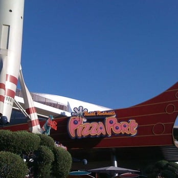 Alien Pizza Planet - Pizza Port Storefront (05-2009) - Pizza Near Me - Anaheim, California