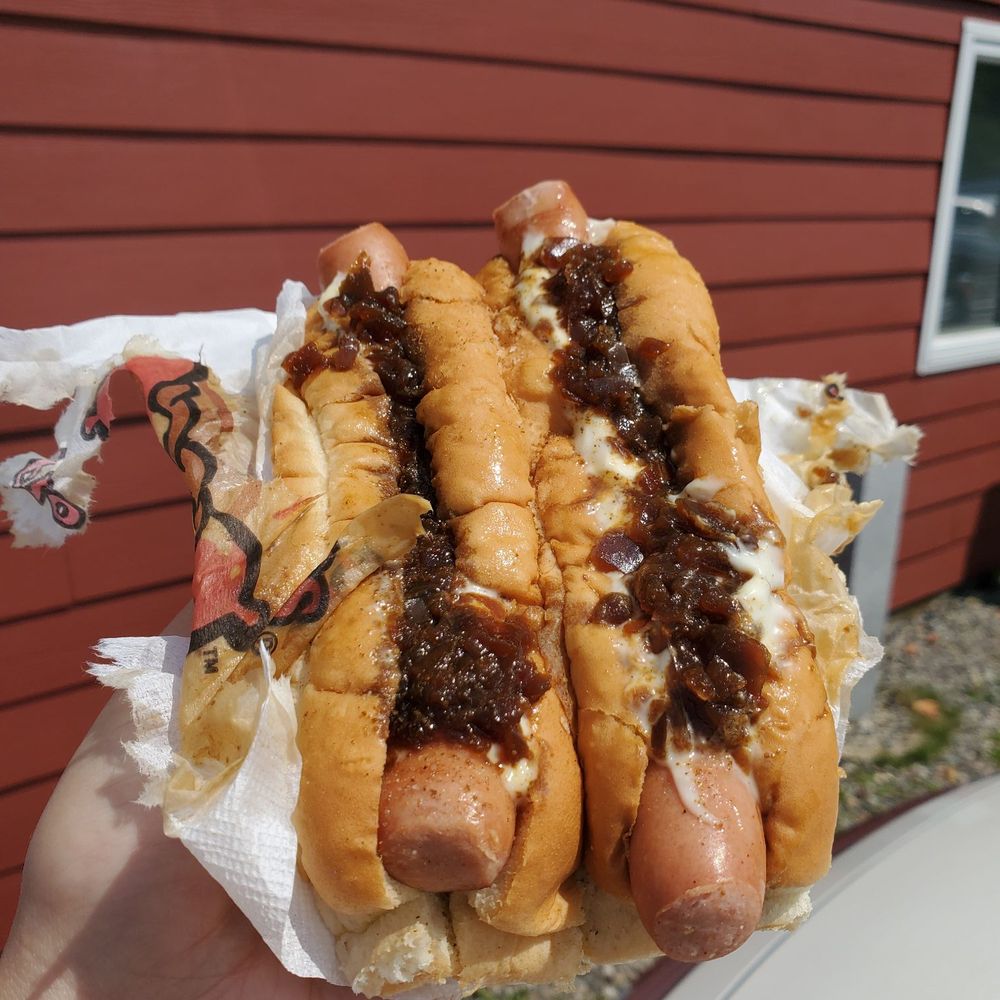 Flo's Hot Dogs - 2 house special - Hot Dogs Near Me - Cape Neddick, Maine