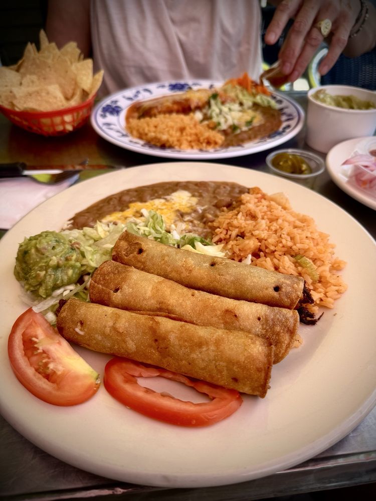 Laguna Feasts Mexican Food Logo