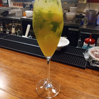 The Booch Bar - Hot Mango Love - refreshing and juicy, just slightly spicy - Breakfast & Brunch Near Me - Hilo, Hawaii