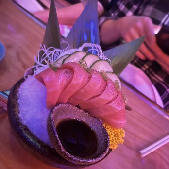 Lucky Robot Restaurant - Blue fin tuna sashimi - Sushi Bars Near Me - Austin, Texas Lucky Robot Restaurant - Blue fin tuna sashimi - Sushi Bars Near Me - Austin, Texas