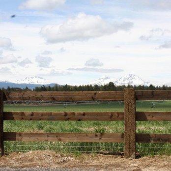 Cloverdale Fence Company - a view of the mountains - Fences & Gates Near Me - Bend, Oregon Cloverdale Fence Company - a view of the mountains - Fences & Gates Near Me - Bend, Oregon