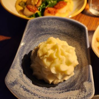 Saltine - Whipped Potatoes - Seafood Near Me - Norfolk, Virginia Saltine - Whipped Potatoes - Seafood Near Me - Norfolk, Virginia