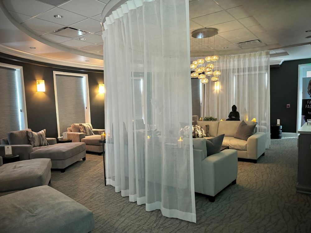 Essentials Medispa & Salon Image