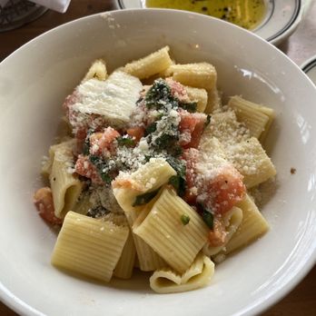 Salvatore Scallopini - Pomodoro - Italian Near Me - Birmingham, Michigan Salvatore Scallopini - Pomodoro - Italian Near Me - Birmingham, Michigan
