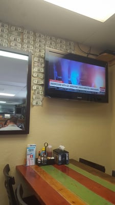 Big Belly Burgers and Brew by null