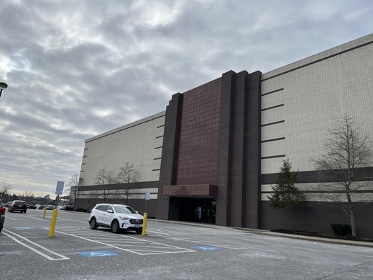 Emerald Square Mall by null