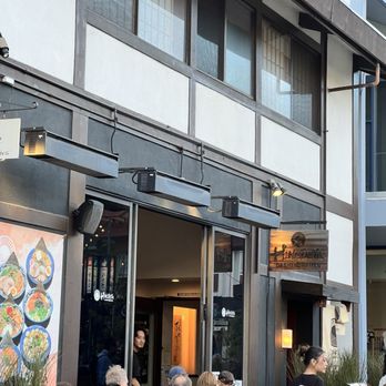 HINODEYA Ramen & Bar Downtown - The outdoor space - Ramen Near Me - San Francisco, California HINODEYA Ramen & Bar Downtown - The outdoor space - Ramen Near Me - San Francisco, California