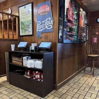 Big Bob Gibson Bar-B-Q - Barbeque Near Me - Decatur, Alabama