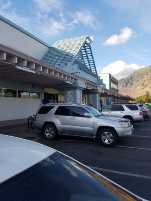 Makaha Ohana Market by null