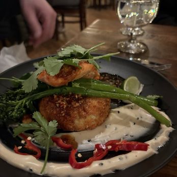 Blackback Pub - Firecracker salmon - Pubs Near Me - Waterbury, Vermont