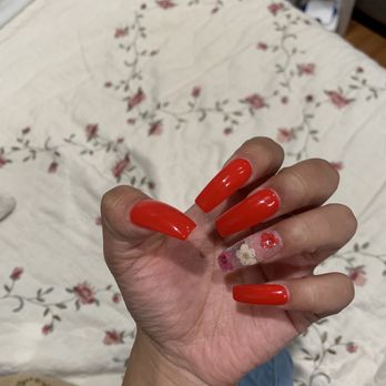 Starlight Nails Salon - Nail Salons Near Me - La Puente, California