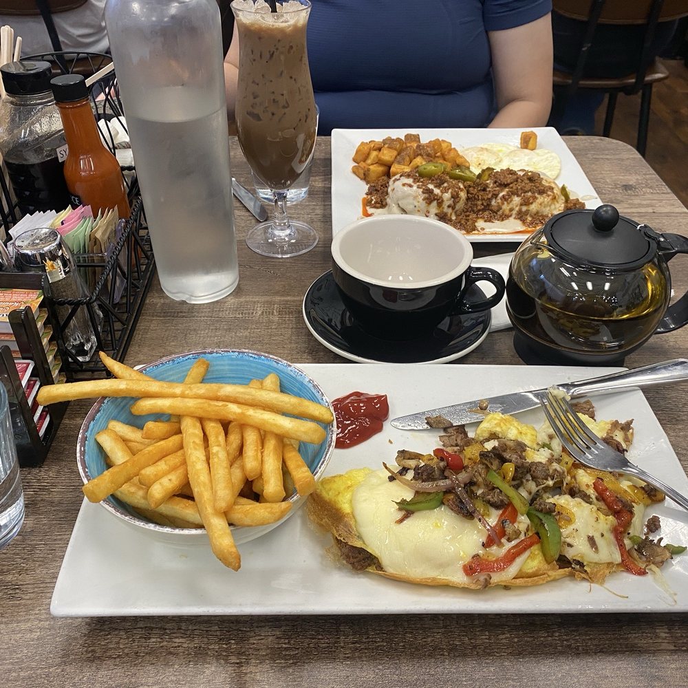 AmeriBrunch Cafe - Philly Omelet, Chorizo Biscuits - Breakfast & Brunch Near Me - Las Vegas, Nevada