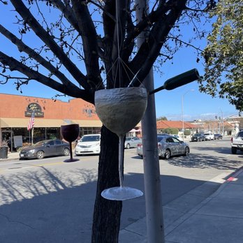 Symbiosis Wines - Outside - Wineries Near Me - Paso Robles, California Symbiosis Wines - Outside - Wineries Near Me - Paso Robles, California