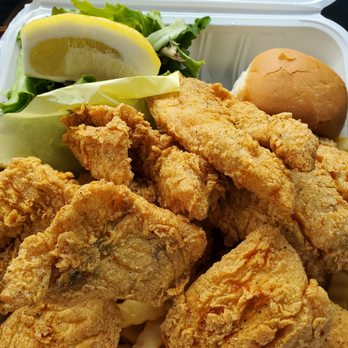 Charlie's Fish & Chips - Red Snapper, 9 piece special - Soul Food Near Me - Los Angeles, California