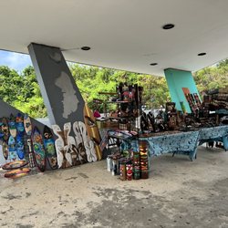 Miradero Quebradillas - Local vendor sells arts and crafts.