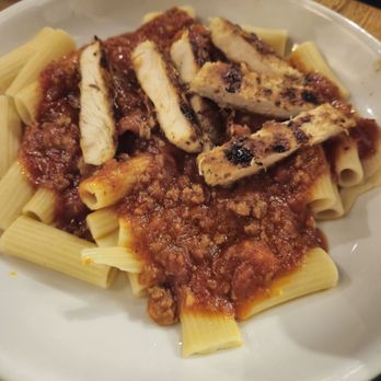 Olive Garden Italian Restaurant - Make your own pasta - Italian Near Me - Oxnard, California