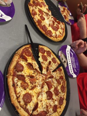 Chuck E. Cheese by null