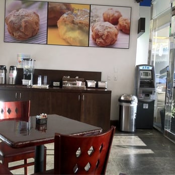 Beard Papa's - Interior - Desserts Near Me - Los Angeles, California