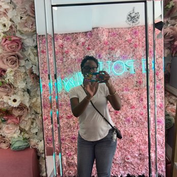 Wick And Pour - beautiful mirror - Candle Stores Near Me - New York, New York Wick And Pour - beautiful mirror - Candle Stores Near Me - New York, New York