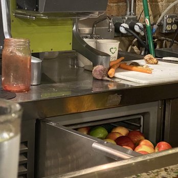 Field to Fork - Fresh fruit for juices - Breakfast & Brunch Near Me - Sheboygan, Wisconsin
