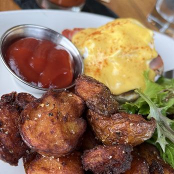 The Restaurant - Friday Harbor House - Eggs Benedict - New American Near Me - Friday Harbor, Washington