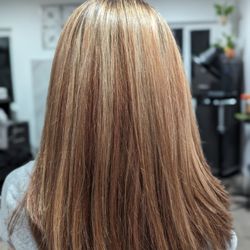 The Color Bar Salon