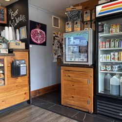 2 Alices Coffee Lounge