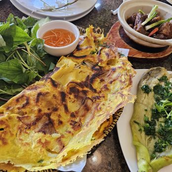Pho Vietnam - Crepe platter, shortribs, eggplant - Vietnamese Near Me - Honolulu, Hawaii Pho Vietnam - Crepe platter, shortribs, eggplant - Vietnamese Near Me - Honolulu, Hawaii