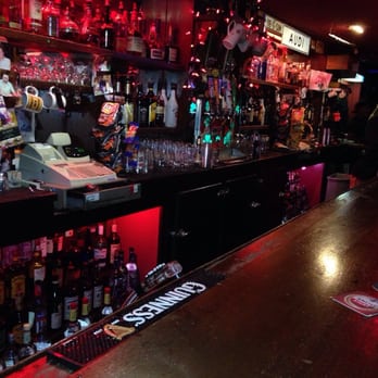 Shannon Arms - a bar filled with bottles of alcohol - Pubs Near Me - San Francisco, California Shannon Arms - a bar filled with bottles of alcohol - Pubs Near Me - San Francisco, California