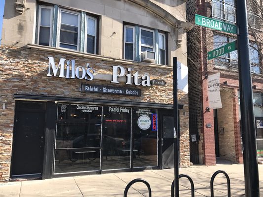 Milo's Pita by null