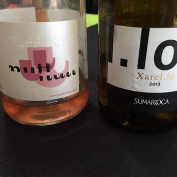 BCN Kitchen - Good wine with our class meal - Cooking Schools Near Me - Barcelona, B