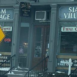 Stopped by Siam Village for some green curry! Stopped by Siam Village for some green curry!