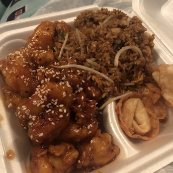 Peking Garden - Sesame Chicken Combo with Fried Cream Cheese Wonton - Chinese Near Me - Saint Paul, Minnesota Peking Garden - Sesame Chicken Combo with Fried Cream Cheese Wonton - Chinese Near Me - Saint Paul, Minnesota