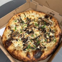 Pizza Nerds - Bank - Mushroom Pizza
