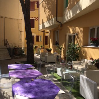 Hotel Souvenir - Bed & Breakfast Near Me - Monterosso Al Mare, SP Hotel Souvenir - Bed & Breakfast Near Me - Monterosso Al Mare, SP
