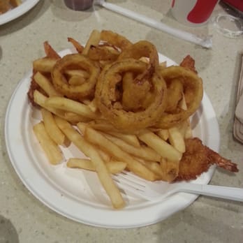 Kelly's Roast Beef - We shared a plate of fried goodies - Sandwiches Near Me - Medford, Massachusetts