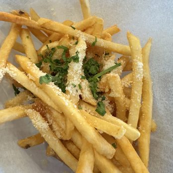 Fieldwork Brewing Company - Garlic fries - Salad Near Me - Corte Madera, California Fieldwork Brewing Company - Garlic fries - Salad Near Me - Corte Madera, California