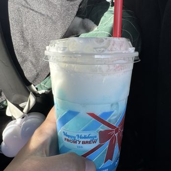 7 Brew Coffee - Blue lagoon with cold foam - Coffee & Tea Near Me - Springfield, Missouri