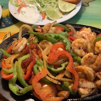 Mariscos La Playa - Shrimp Fajitas - Seafood Near Me - Albuquerque, New Mexico
