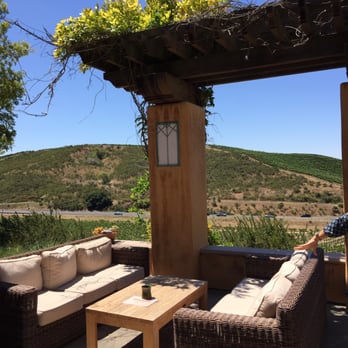 Nicholson Ranch Winery - Tasting area - Wineries Near Me - Sonoma, California Nicholson Ranch Winery - Tasting area - Wineries Near Me - Sonoma, California