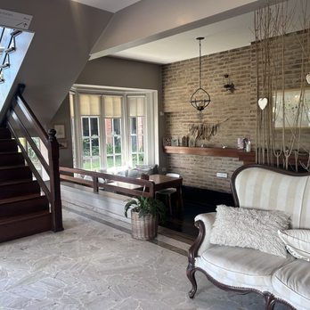 Posada de los Aguilas - Reception and lounge - Hotels Near Me - Buenos Aires, C Posada de los Aguilas - Reception and lounge - Hotels Near Me - Buenos Aires, C