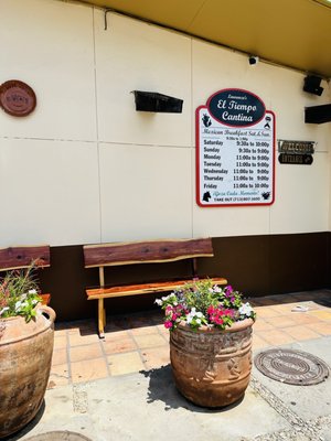 El Tiempo Cantina by null
