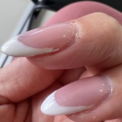 Elegant's Nails