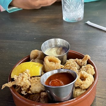 The Hudson - Calamari - New American Near Me - New York, New York