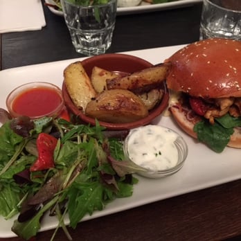 Le Mal Barré - Burger poulet / cantal / figue - American Near Me - Paris, 75