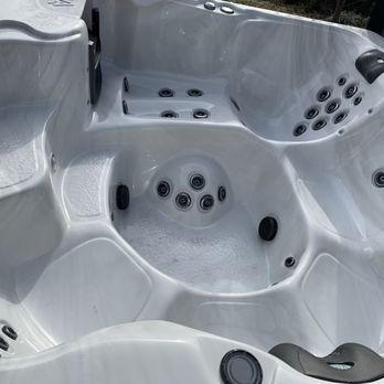 Custom Spas Direct - soooo many jets!!! - Hot Tub & Pool Near Me - Upland, California