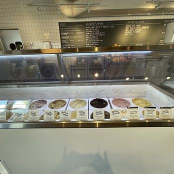 Jeni's Splendid Ice Creams - Ice Cream & Frozen Yogurt Near Me - Scottsdale, Arizona Jeni's Splendid Ice Creams - Ice Cream & Frozen Yogurt Near Me - Scottsdale, Arizona